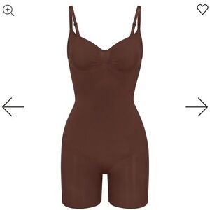 SKIMS SEAMLESS SCUPLT MID THIGH BODYSUIT brown cocoa small